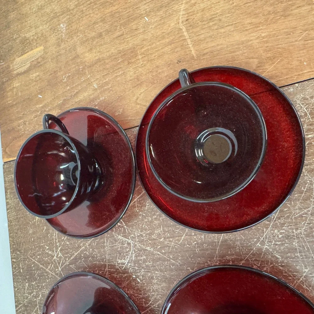 Vintage Arcoroc France Ruby‎ Red Glass Tea Coffee Cup & Saucer Set of 4